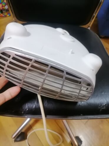 grejalica sa ventilatorom: Grejalica duvaljka 2000 w ispravna MIDEA. dobra
 Mirjevo