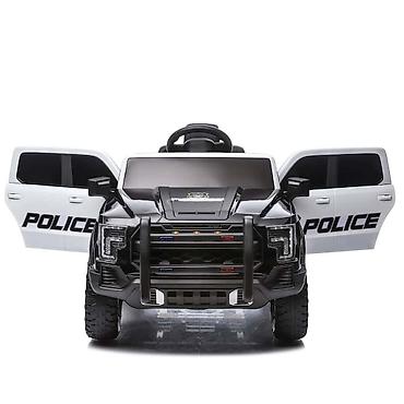 sastavite model buba: Dečiji Policijski Truck (12V) – Crni (SM-26202C) Šifra proizvoda — 4