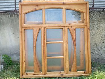 sintepon material: Taxta pəncərə çərçivəsi və şüşə blokları - Material: təbii ağac — 1