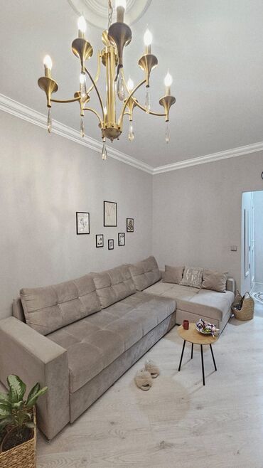 Sifarişlə mebel: Künc divan, İşlənmiş, Açılan, Bazalı, Çatdırılma yoxdur