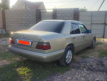 салон мерседес 124: Mercedes-Benz W124: 1994 г., 2.2 л, Механика, Седан — 3