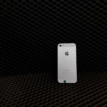 музык: IPhone 5s, Колдонулган, 16 ГБ, Күмүш, Заряддоочу түзүлүш, Каптама — 2