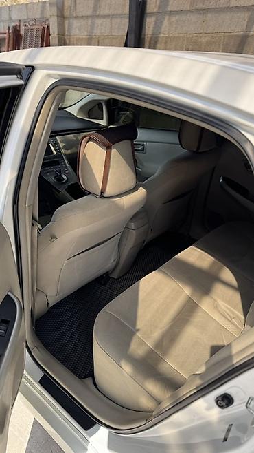 Toyota: Toyota Prius: 2012 г., 1.8 л, Вариатор, Гибрид, Хэтчбэк — 9