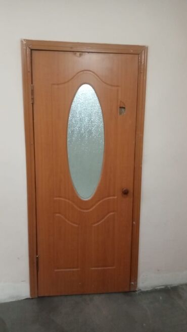 пластиковые двер: Декоративная дверь, МДФ, Распашная, Б/у, 200 *80, Самовывоз