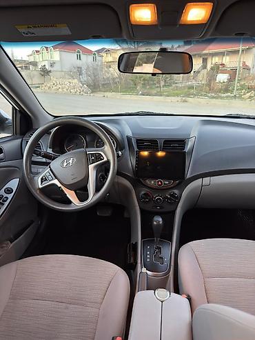 hunday accent 2012: Hyundai Accent: 1.6 l | 2015 il Sedan — 6