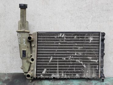Радиаторы: Радиатор охлаждения двигателя Fiat Punto \ Lancia Y, 1996г.в. Оригинал — 2
