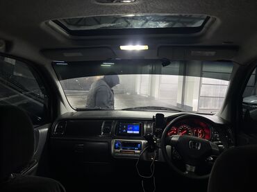 Honda: Honda Stepwgn: 2003 г., Автомат, Бензиновая, Минивэн — 9