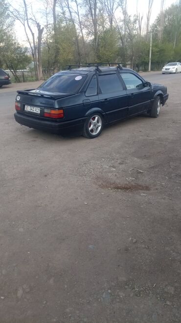 черный ящик ауди: Volkswagen Passat: 1989 г., Бензин, Седан