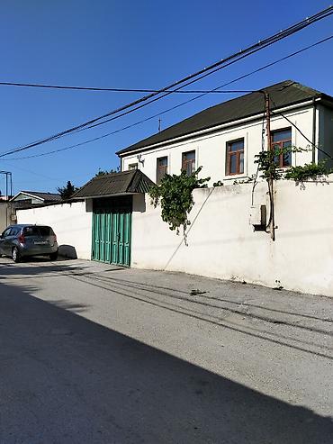 bakida satilan evler: 4 otaqlı, 200 kv. m, Orta təmir — 1