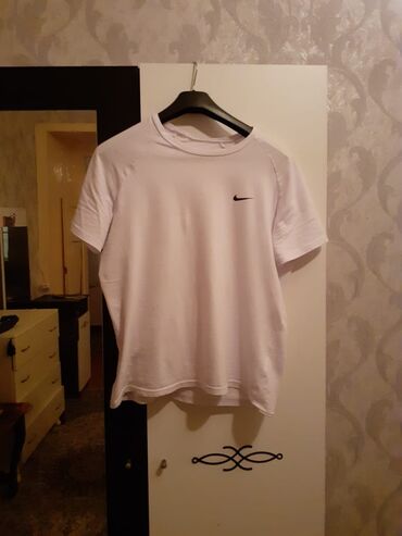 kisi papaq modelleri: Футболка Nike, XL (EU 42), цвет - Белый