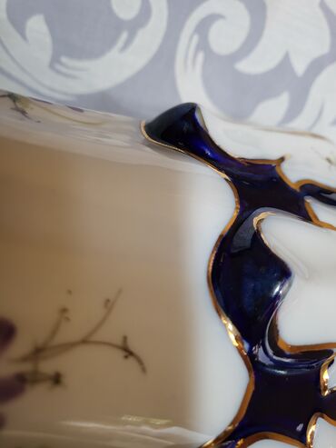 Ostali antikviteti: Vaza Cluj Napoca porcelan,kobalt rucno oslikana iz 70ih. Vaza je — 13