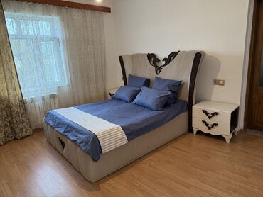 Günlük kirayə evlər: 230 kv. m, 6 otaqlı, Kanalizasiya, Kombi, Qaz — 3