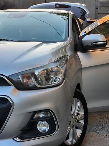 bud e9: Chevrolet Spark: 2016 г., 1 л, Автомат, Бензин, Хэтчбэк — 2