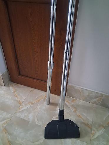 Məişət texnikası: ZELC markalı tozsoran satılır. Model: ZVC-812. Gücü 1200 W — 4