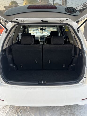 Toyota: Toyota Ipsum: 2004 г., 2.4 л, Бензин, Минивэн — 8