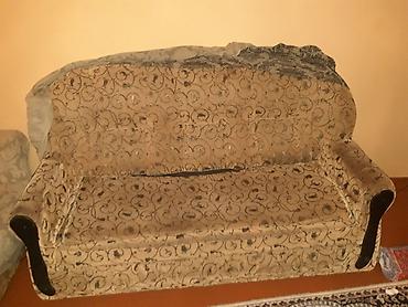 kohnə divan: İki nəfərlik divan -Salam Divan Yaxşı Vəzyyətdədi Sadəcə Evdə Yer — 1