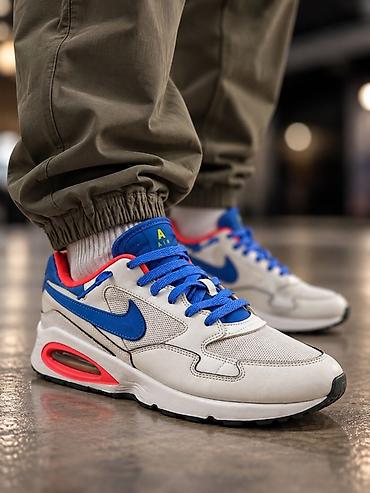 Мужские кроссовки, 40, Nike, Б/у, цвет - Бежевый, Самовывоз at lalafo.kg Мужские кроссовки, 40, Nike, Б/у, цвет - Бежевый, Самовывоз