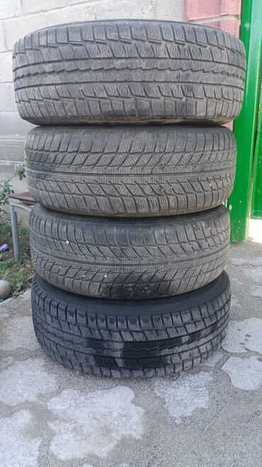 Шины: Шины 215 / 55 / R 16, Зима, Б/у, Barum