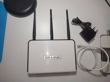 сетевые адаптеры внутренний: WiFi роутер TP-Link TL-WR940N v2.1, три антенны, 4 порта 100мб\с, б\у