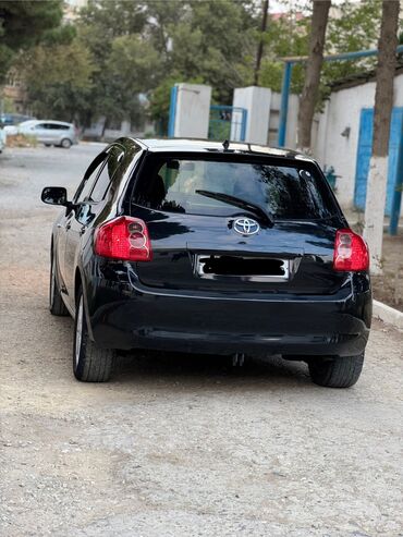 Toyota: Toyota Auris: 1.4 l | 2008 il Sedan — 15