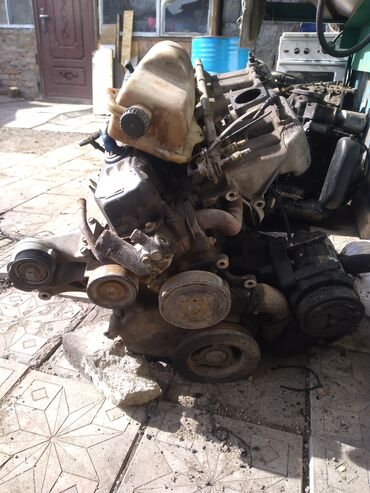мотор на авто: Бензиновый мотор Jeep 1994 г., 4 л, Б/у, Оригинал