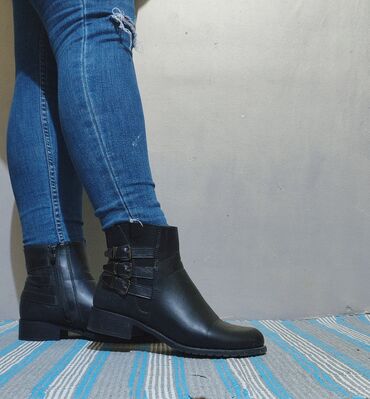 zimski sorc broj crn pro srebrnim nitlep: Ankle boots, 40