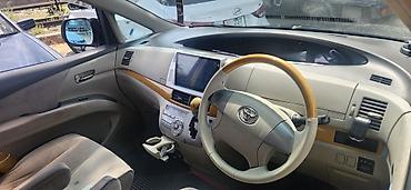 минивэн: Toyota Estima: 2007 г., 2.4 л, Вариатор, Минивэн — 3