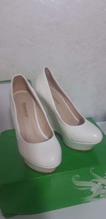 турецкие туфли на платформе: Туфли 36.5, цвет - Белый