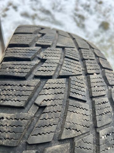 цена домкрата для легкового автомобиля: Шиналар 215 / 70 / R 16, Кыш, Колдонулган, Комплект, Жеңил унаалар