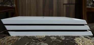 PS4 (Sony Playstation 4): PlayStation 4 Pro 1 TB satılır. Konsol Koreyadan alınıb, evdə şəxsi — 6
