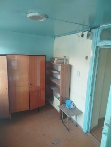 гараж токтогула: 90 м², 3 комнаты