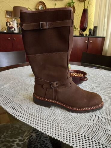 ccc kratke cizme: High boots, 41