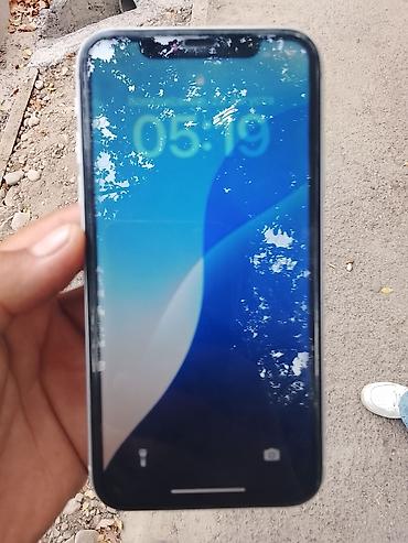 iphone xр: Apple iPhone XR, белый цвет. Основные характеристики: - Экран 6.1" — 3