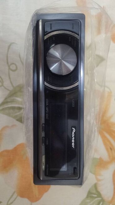 still cool android monitor: Maqnitola "Pioneer 6000"