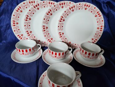 Kuhinjski setovi: Porcelanski nov set,servis za 4 osebe. Servis fabricki za 4 na lalafo.rs — 4 Kuhinjski setovi: Porcelanski nov set,servis za 4 osebe. Servis fabricki za 4 — 4