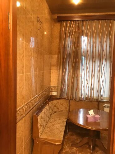 Ofislər: Yasamal rayonu, H.Cavid prospektində (Elimlər Akademiyası m/s — 7