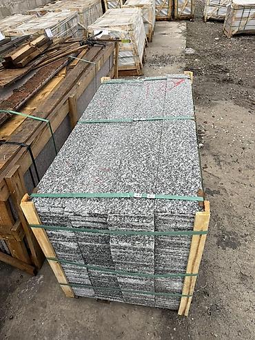 Лестницы из гранита, мрамора: Лестница из гранита, мрамора Для дома, Форма лестницы: Прямая — 9