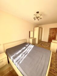 аренда долгосрочная: 3 бөлмө, Кыймылсыз мүлк агенттиги, Чогуу жашоосу жок, Толугу менен эмереги бар