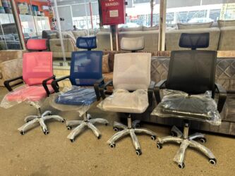 Divanlar: Ofis kreslosu hazır elde var çatddirilma şeher içi pulsuz 1 ededi 140