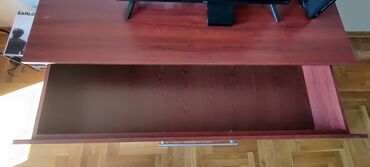 Komode: Na prodaju TV komoda u dosta dobrom stanju kao sa slika (osim dve — 7