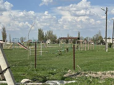 бир: 12 соток, Курулуш, Кызыл китеп — 2