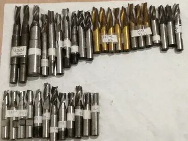 kupujem prodajem police: Glodalo 9mm, 9,5mm, 9,6mm, 9,8mm Cena je po komadu Neka glodala su