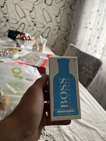 kişi etirleri: Hugo Boss orjinal Fransadan gelmis parfumdur limited edition du