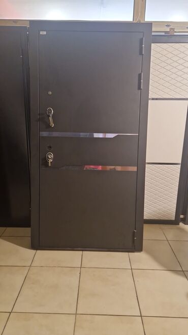 macbook çanta: Demir seyf qapılar super vezyetde tezedir vitrində birden qaldıqları