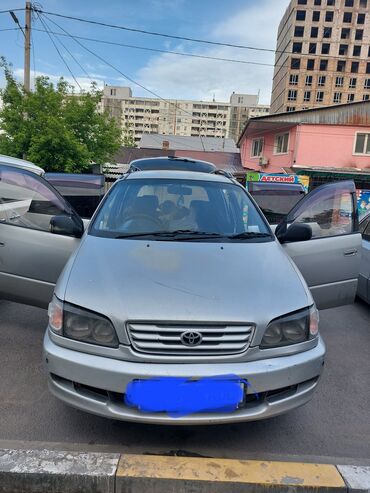 Транспорт: Toyota Ipsum: 1997 г., 2 л, Автомат, Бензин, Минивэн