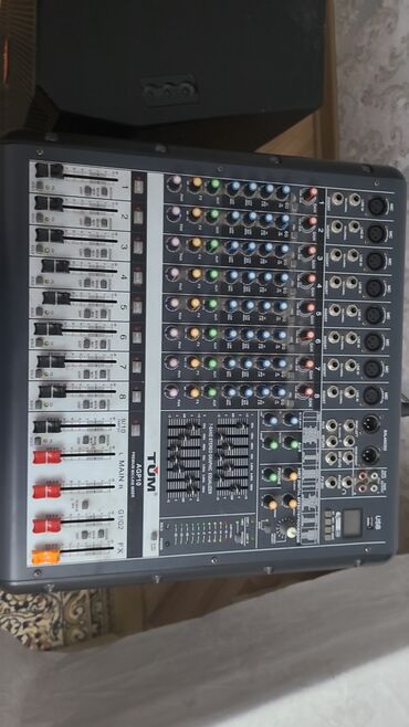 стерео система для телевизора: Профессиональная акустическая система с микшерным пультом. хорошим