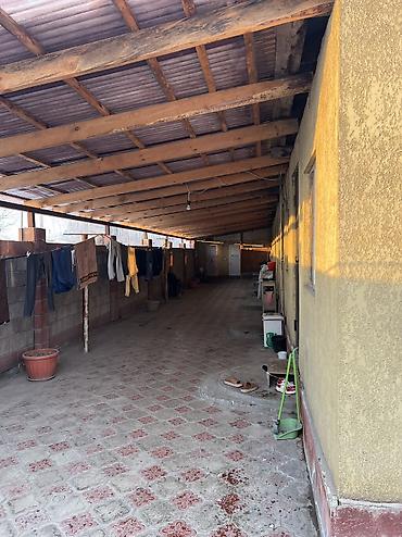 Продажа коттеджей и домов: + бизнес 6 квартир, угловой дом, ул. Крупская асфальтирована. В этом — 1