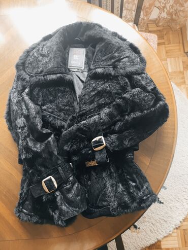 Krzneni kaputi: Dolce&Gabbana, jakna. Bundica koja privlači pažnju. Velur sa — 7