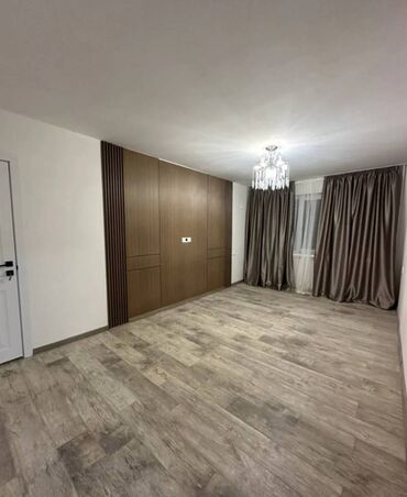куплю квартиру в бишкеке 8 микрорайоне: 2 комнаты, 46 м², 104 серия, 1 этаж, Дизайнерский ремонт
