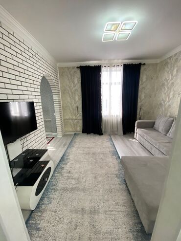 недвижимость в бишкеке продажа квартир: 2 комнаты, 52 м², Сталинка, 2 этаж, Евроремонт